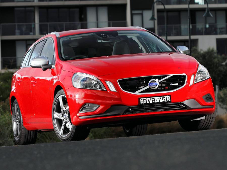  Volvo V60 R-Design 2011 года  (AU) (фото 8 из 16)